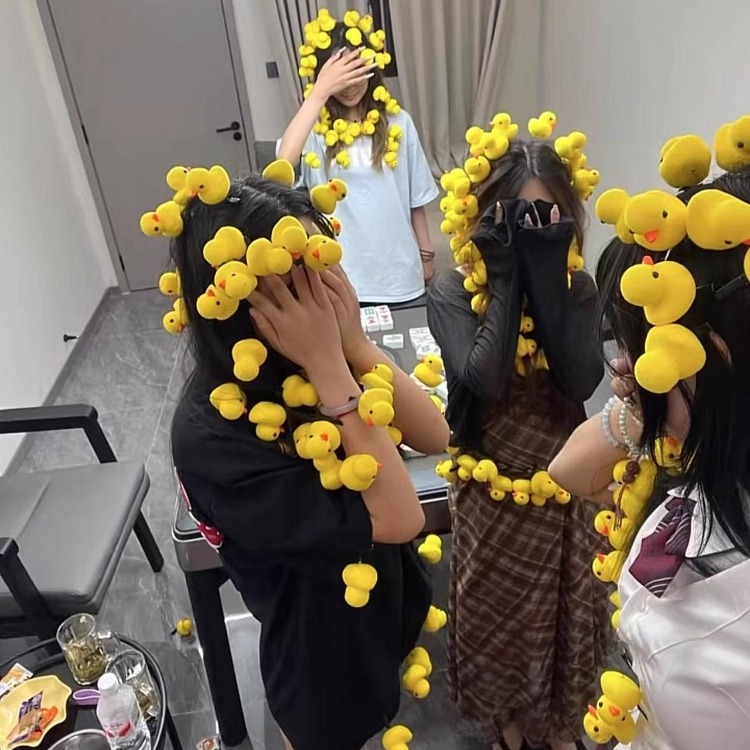 小麻将解心宽整蛊小黄鸭发饰边夹