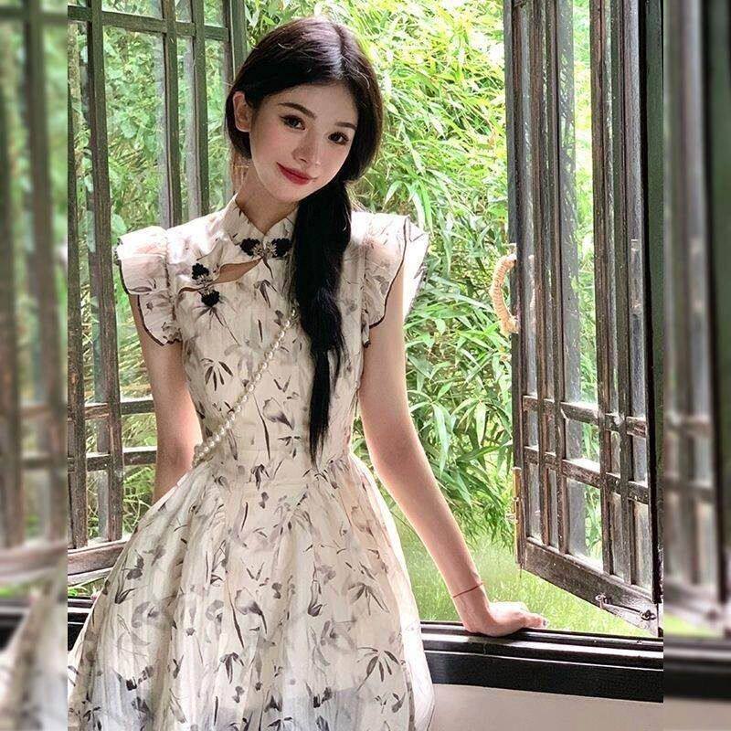 新中式绝美清新小众连衣裙女2024夏季新款复古小个子修身显瘦短裙
