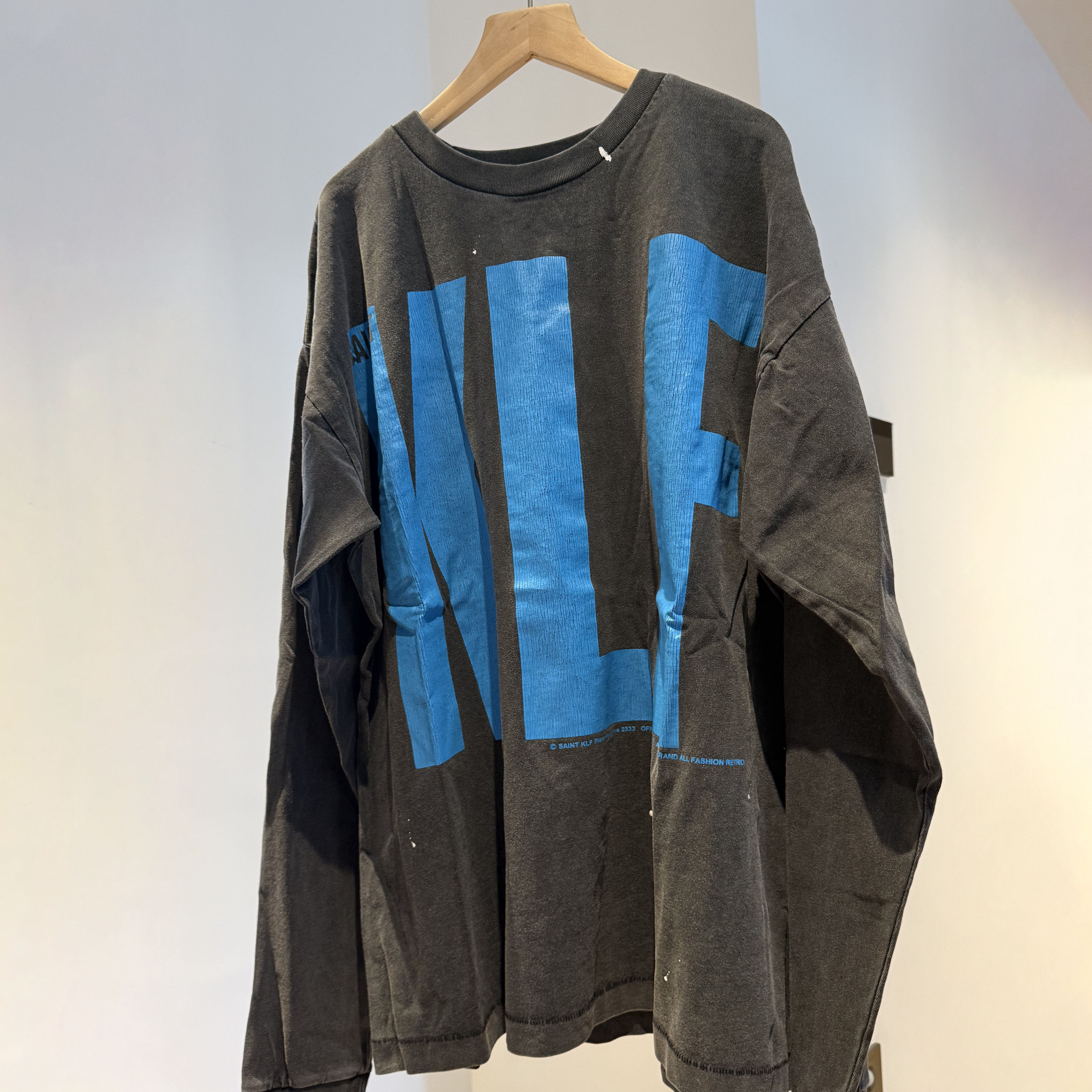 现货SS25 Saint Michael KLF展会限定做旧开裂印花圆领长袖打底男