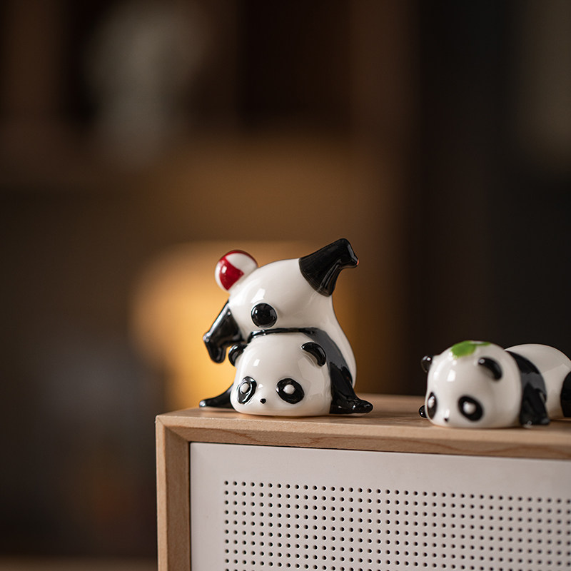 可爱熊猫摆件卡通软萌治愈系陶瓷公仔办公室工位桌面书桌装饰品,家居饰品,桌面摆件,淘宝优惠券,粉丝福利购,淘宝优惠卷