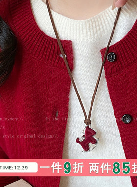 红色丝绒本命年小马项链女款