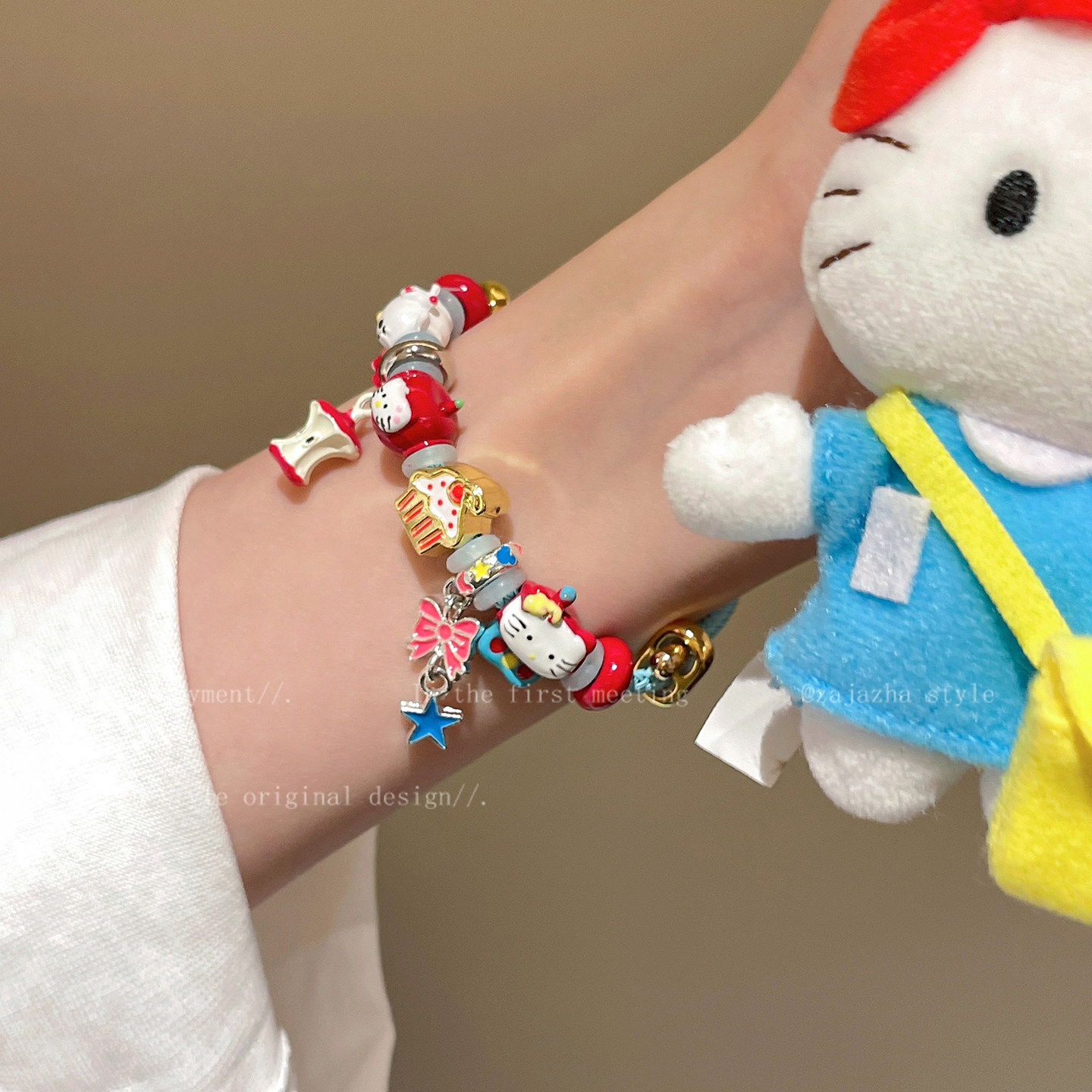 多巴胺苹果KT猫编织手链女可爱小众设计闺蜜手串高颜值学生党手饰