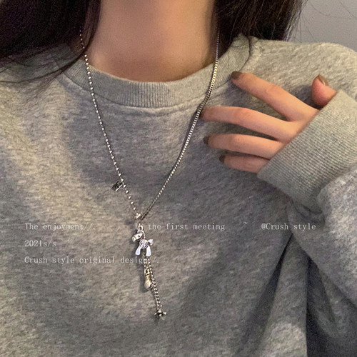 项链马上有钱花女搭配卫衣ins潮