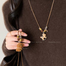 木质小马串珠项链女款 吊坠毛衣链小众设计感卡通配饰 秋冬可爱长款