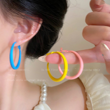 多巴胺彩色耳圈女2025新款爆款高级感黄色耳饰海边度假风圈圈耳环
