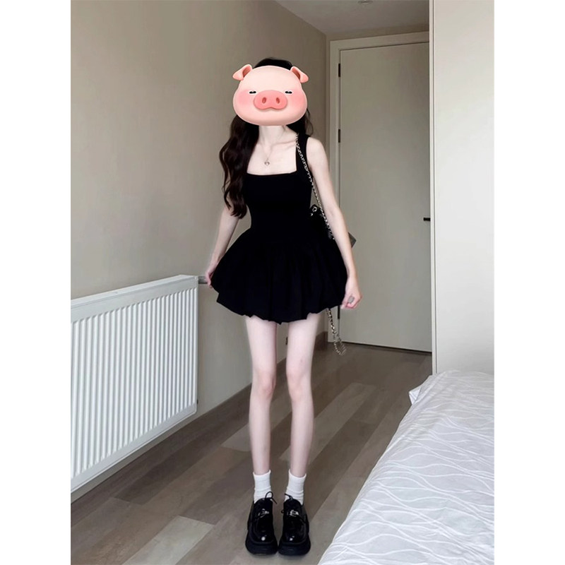 黑色花苞蓬蓬吊带洋装夏季穿搭女夏日绝美小黑裙掐腰收腰短裙子
