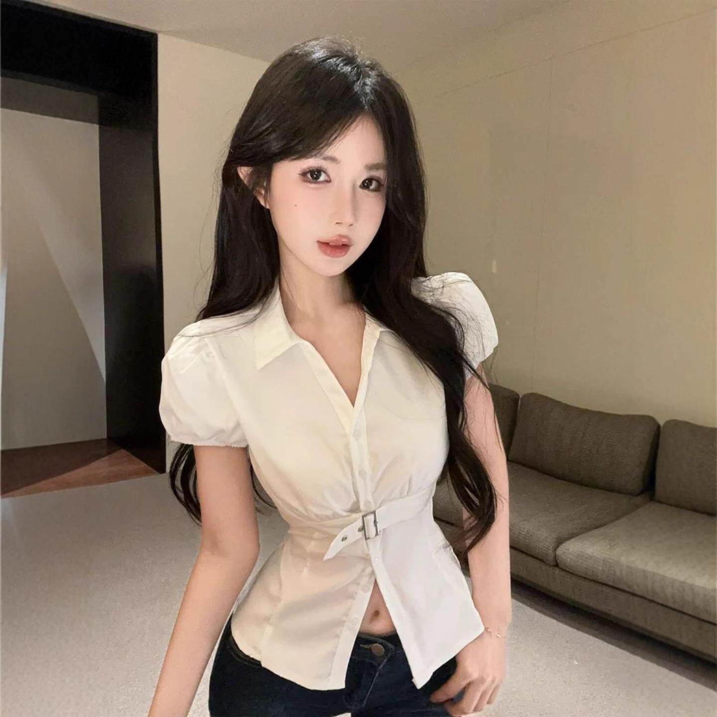 韩版气质收腰白色金属扣短袖衬衫纯欲短款纽扣百搭修身显瘦上衣女
