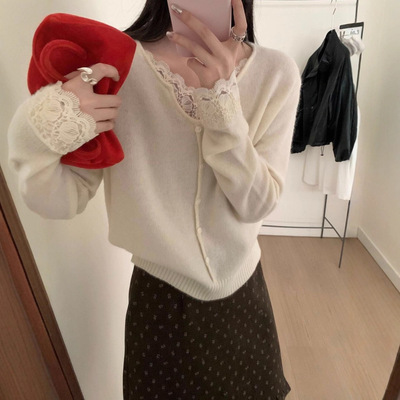 甜美小清新秋冬V领蕾丝花边拼接羊绒上衣女长袖毛衣修身打底衫