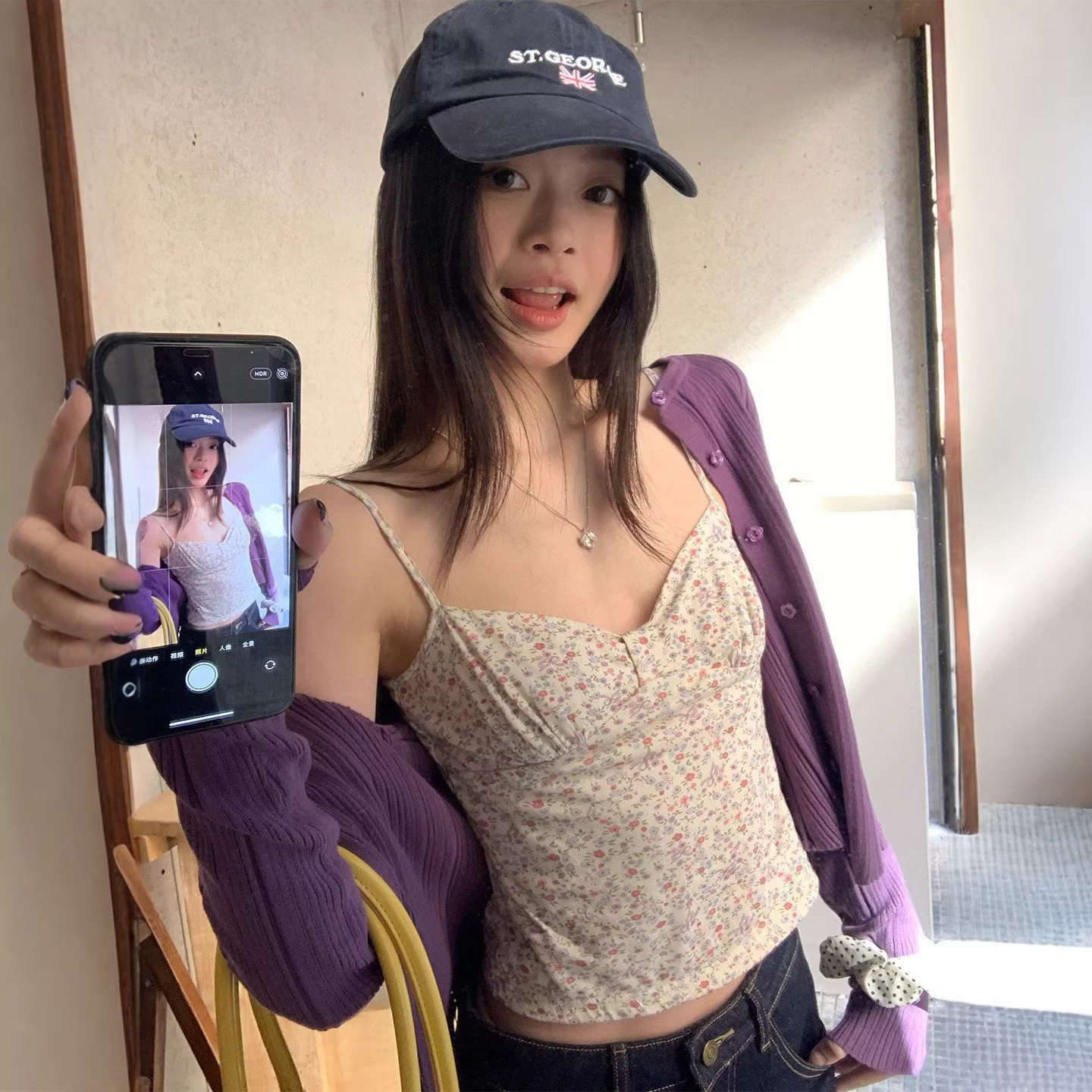 宋正恩紫色碎花吊带背心女内搭早春新款修身绝美巨好看短款小上衣