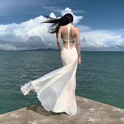 法式海边A字裙挂脖吊带连衣裙女