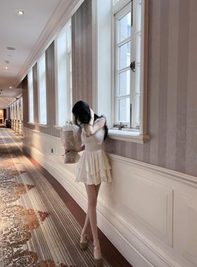 FBB limit春季新款白色初恋裙女提花波点打揽灯笼袖收腰连衣裙