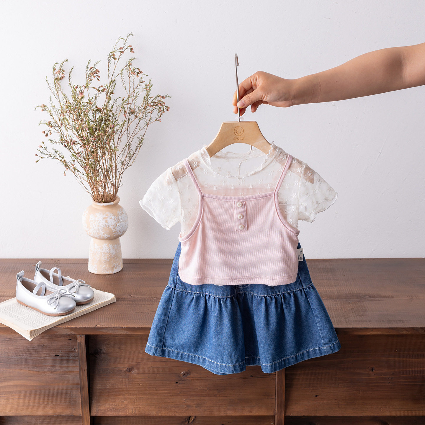 婴儿衣服夏季女宝宝蕾丝吊带套装薄款女婴幼儿韩版夏装新款两件套