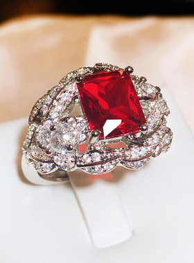 饰品戒指锆石石榴红时尚轻奢大气