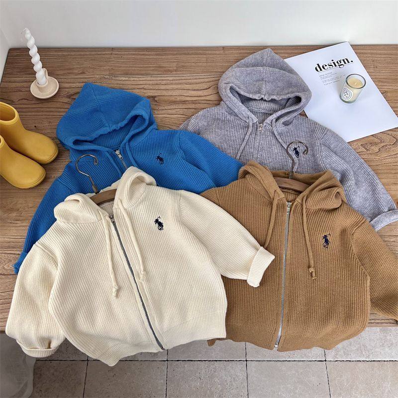 儿童毛衣外套男童春秋款女宝宝潮牌童装小童纯色连帽针织开衫洋气