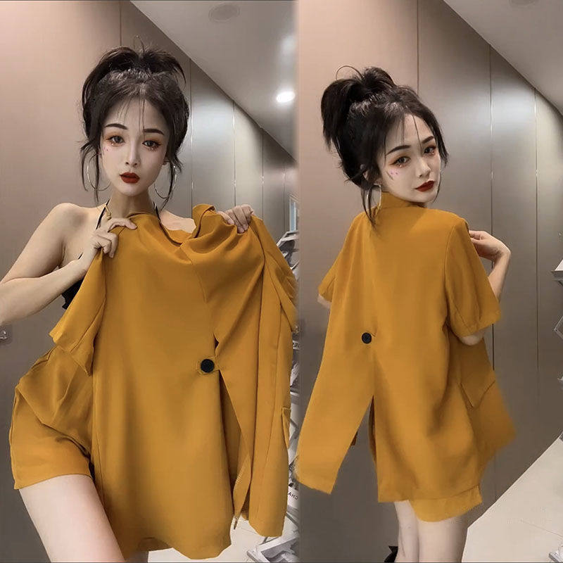 여성을위한 캐주얼 패션 반팔 작은 정장 정장 2024 새로운 스타일 작은 기질 거리 반바지 투피스 세트 여름