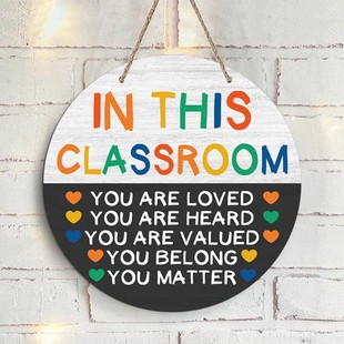 国际学校装 化标识牌 饰英语教室Welcome挂牌培训托管Classroom个性