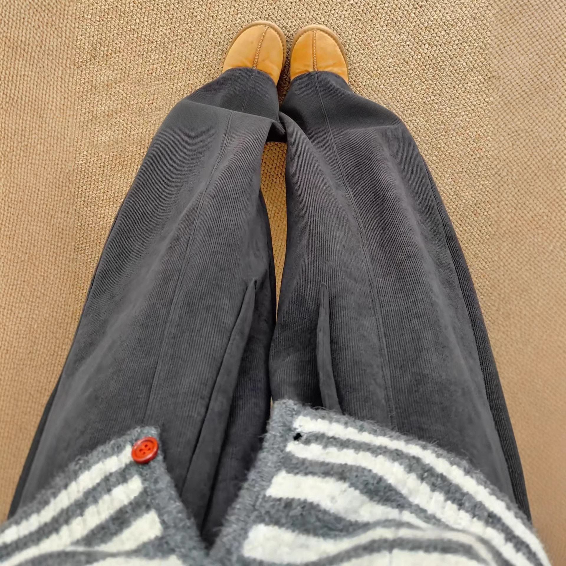 灰色灯芯绒阔腿裤子女秋冬季胖mm大码高腰显瘦加绒加厚休闲弯刀裤,女装/女士精品,休闲裤,淘宝优惠券,粉丝福利购,淘宝优惠卷