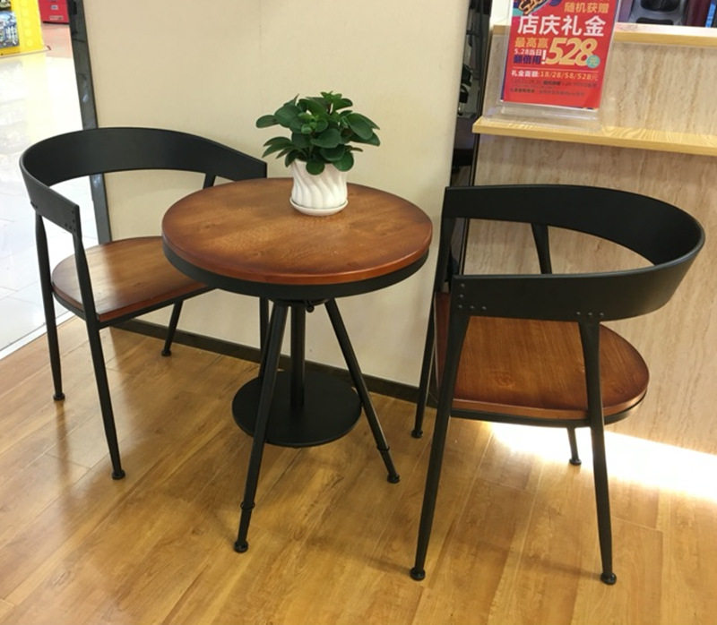 咖啡厅酒吧奶茶店桌椅组合休闲桌椅loft美式铁艺实木餐椅复古餐厅