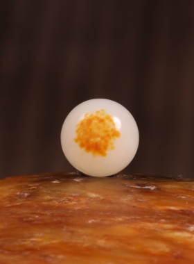 新疆和田玉籽料圆珠白玉单珠