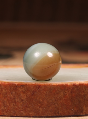 新疆和田玉籽料沙枣青圆珠手串