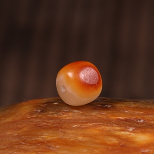 10mm新疆和田玉籽料老型珠黄沁单珠散珠多宝手串配珠珠子