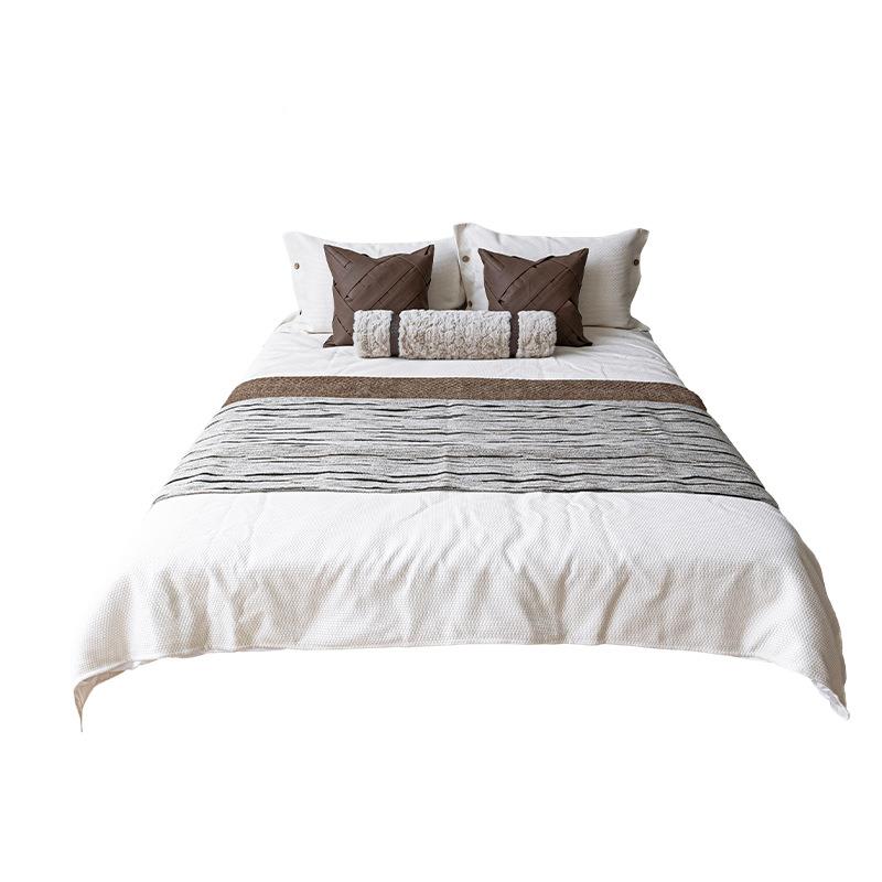 酒店民宿床品床多件套床旗抱枕板现房代轻奢样搭配旗靠JBL枕米棕