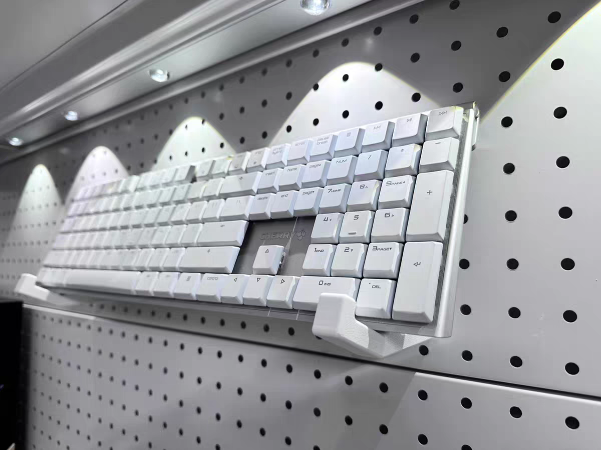 适用五金少女金属圆孔洞洞板配件 洞洞板配件 通用插座插排支架