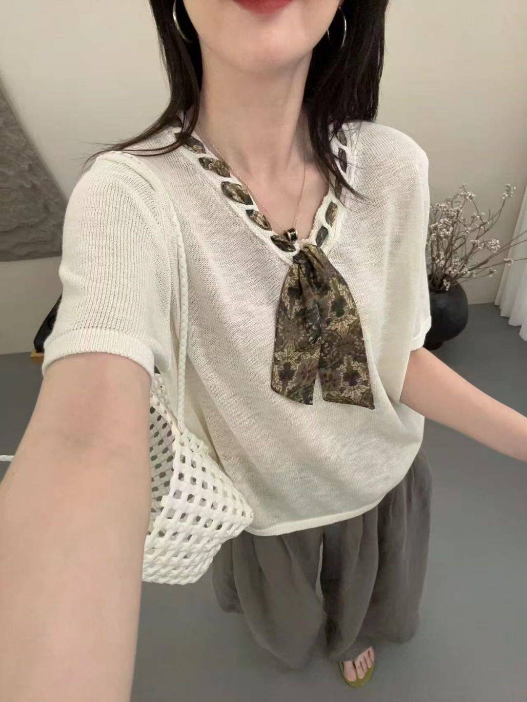 2026新款外贸单女士V领亚麻短袖T恤宽松显瘦百搭休闲上衣CZ1050