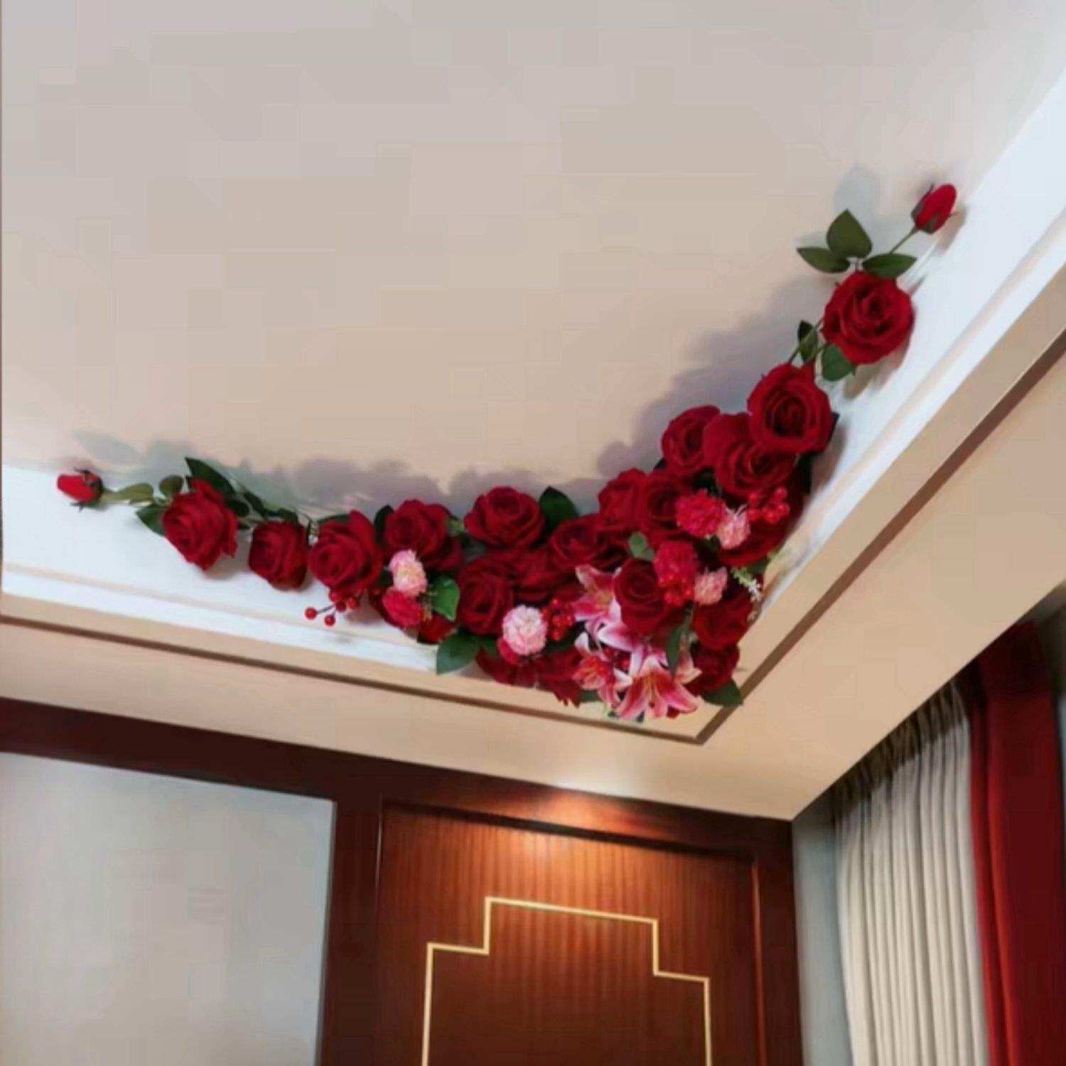 高级玫瑰结婚婚房布置客厅卧室室内天花板房顶花墙四角挂墙装饰花
