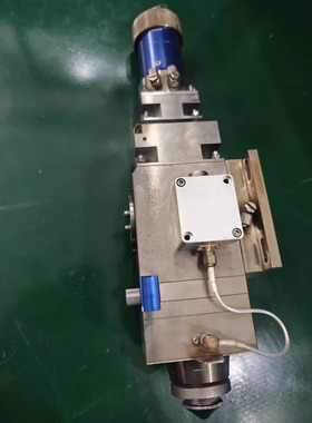 激光切割头QBH接口，镜片干净通透，灰色不知道是什么接口无喷嘴