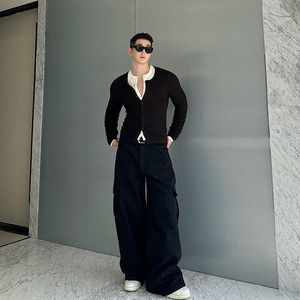 长袖宽松型毛针织衫小马标针织衫薄款圆领白色短款时尚休闲百搭图片