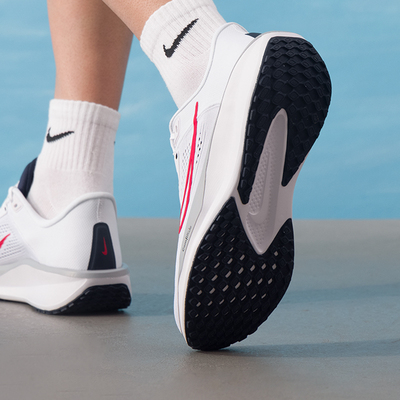 耐克QUEST6冬季新款男鞋透气减震慢跑鞋运动休闲鞋