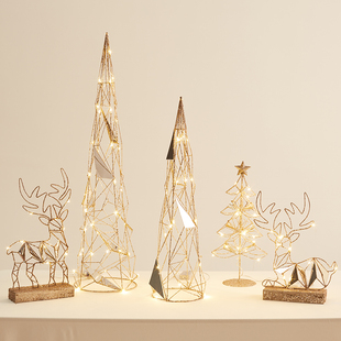 泓瀚 饰摆件圣诞树塔桌面摆件酒店商场橱窗陈列道具 带灯铁艺鹿装