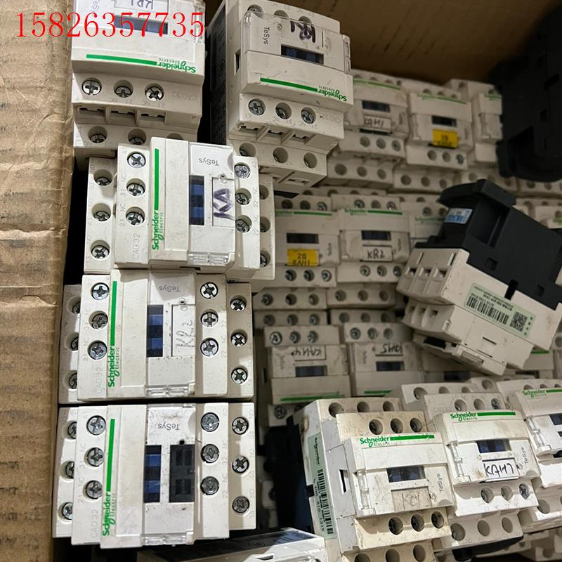 施耐德交流接触器CAD32 拆机 48V 成色如图(议价)