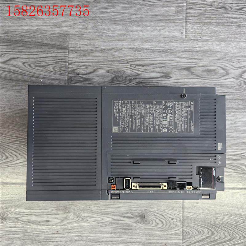 三菱伺服驱动器MR- J4-700A4 库存备件 外观挺漂亮(议价)