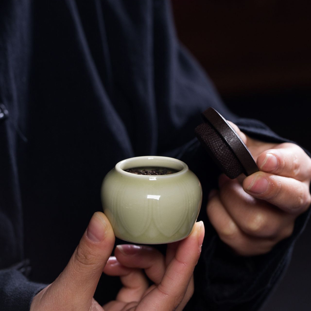 陶瓷茶叶罐小号密封罐便携迷你香粉罐茶仓旅行茶具包装绿茶储物罐