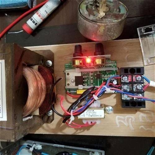 .锂电池点焊机900瓦微波炉变压器制作瞬间输出PR脉冲电流300多安