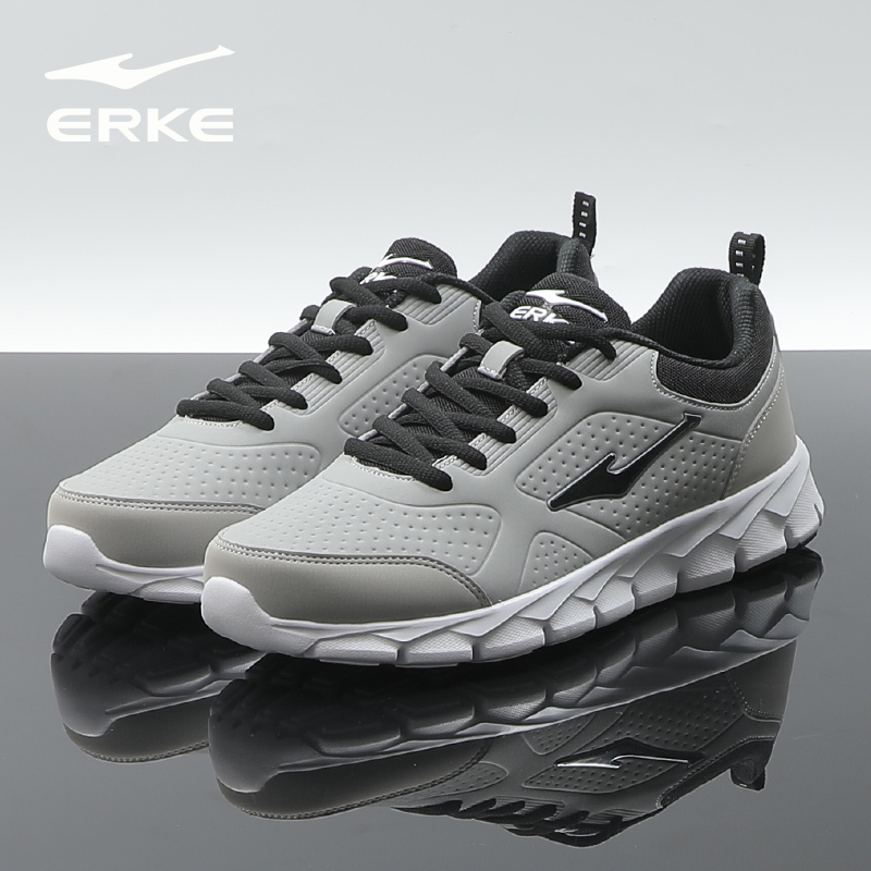 鸿星尔克男鞋防水皮面运动鞋灰色