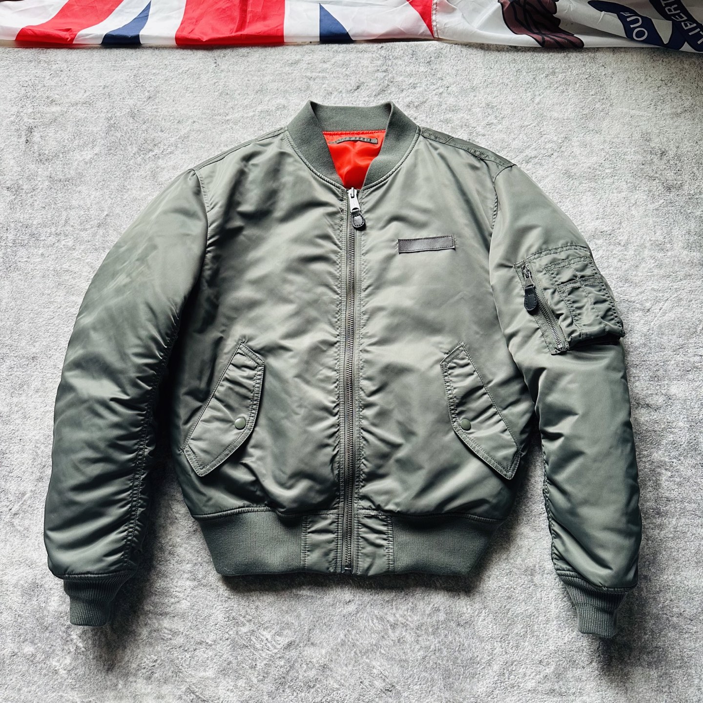 美国订单Ma1飞行夹克宽松版型棉服飞行服短款外套 双面穿新雪丽