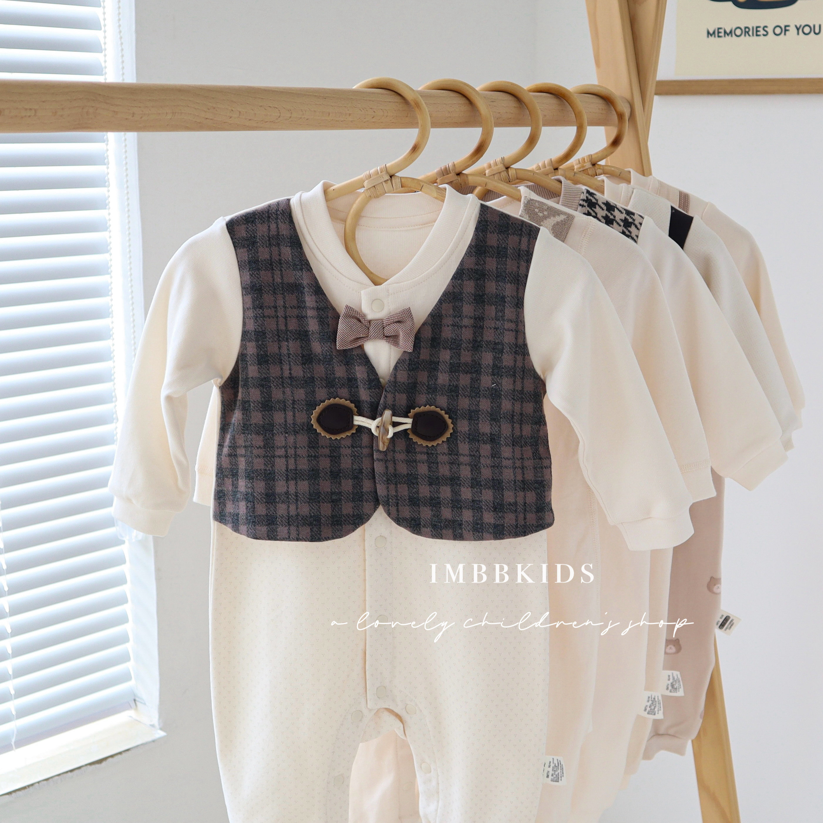 周岁服娃丽比连体衣外出绅士