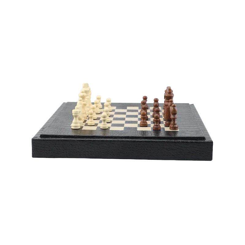 北欧轻奢端国际象棋鳄鱼皮棋盘桌面摆件书房客厅玄关家居装饰品