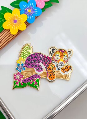 Lisa Frank Rainbow Dream Zoo 彩虹豹金属徽章创意饰品新年礼物