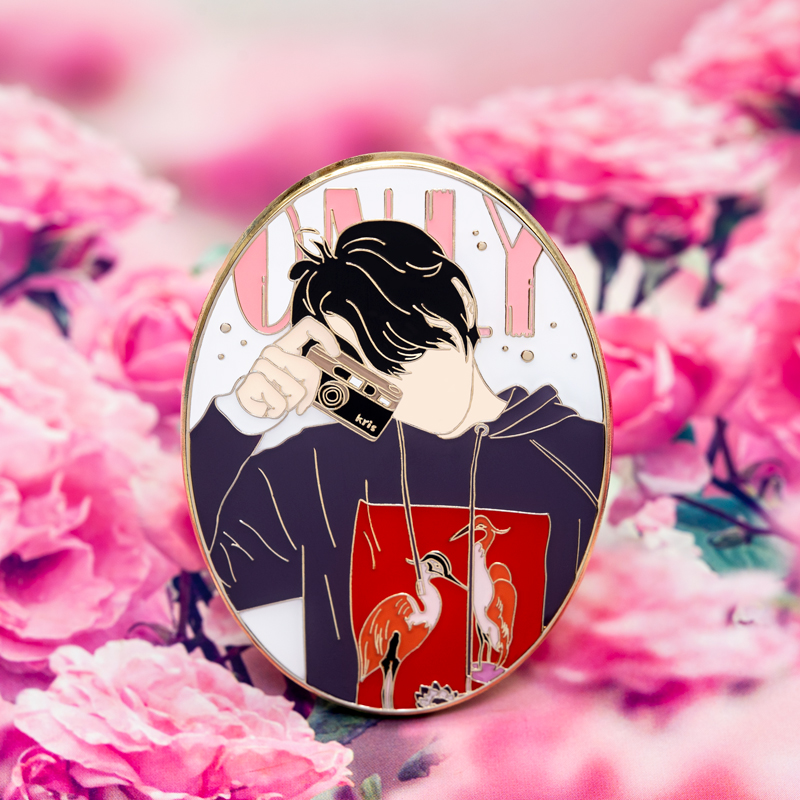 kris金属徽章包包挂件礼物摆件