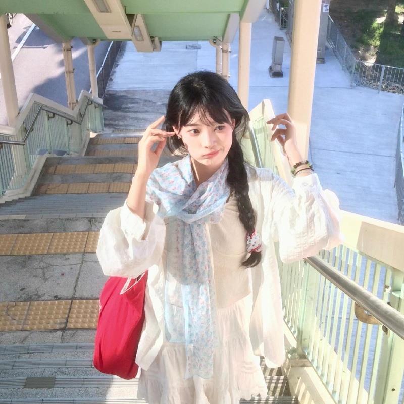 小碎花丝巾系脖女2024新款纱巾长款丝巾薄款围巾韩版高级感轻奢风