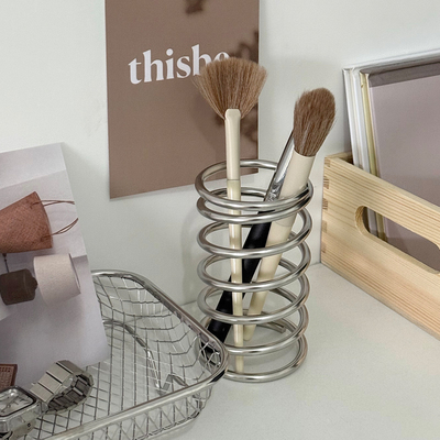 梳子收纳筒卫生间浴室镜柜洗手台放梳子不锈钢牙刷架收纳笔筒弹簧