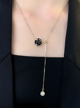 镶钻黑色山茶花项链女