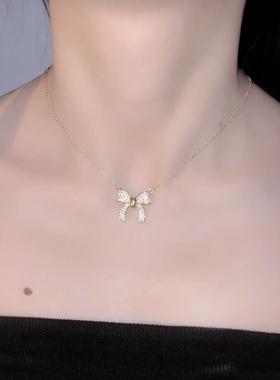 金色微镶磁吸蝴蝶节项链女