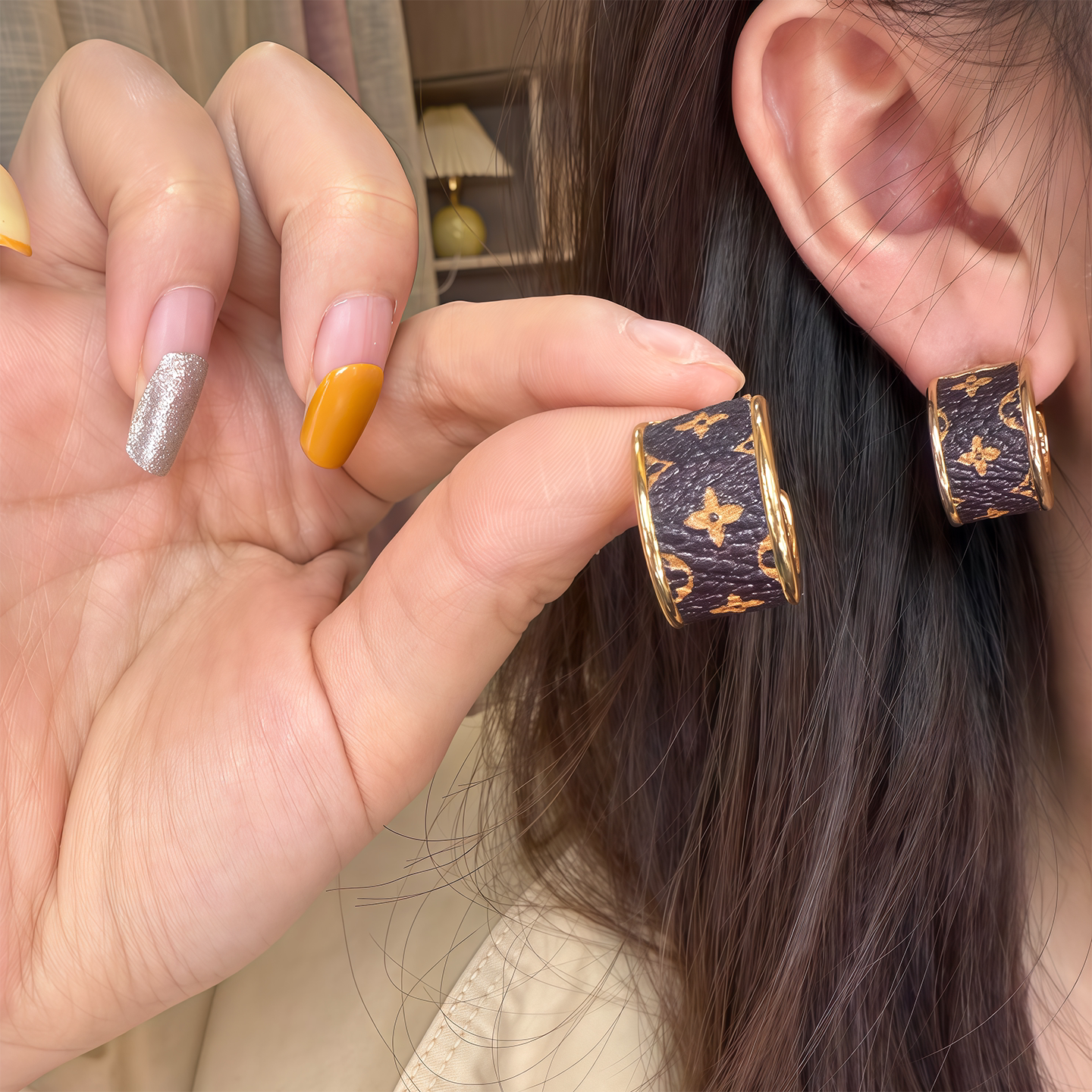 复古港风皮质C圈耳钉女