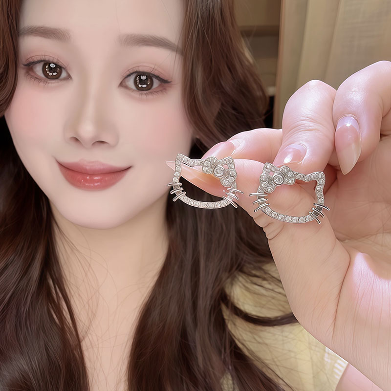 银色镶钻HelloKitty耳钉女