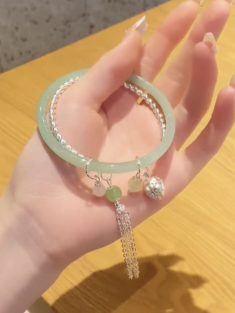 设计感一步一响铃铛流苏手镯女